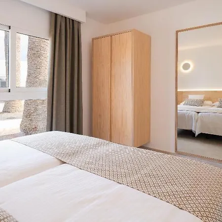 Barcarola Club Puerto del Carmen (Lanzarote)